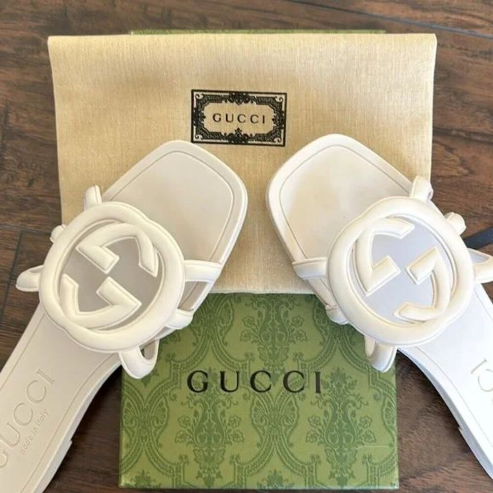 Gucci Women Sandals Slides Rubber .size 39 - Picture 3 of 4